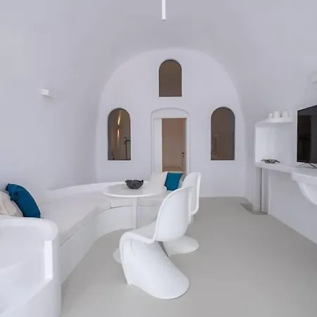 Akrotiri Hidden Gem 度假居