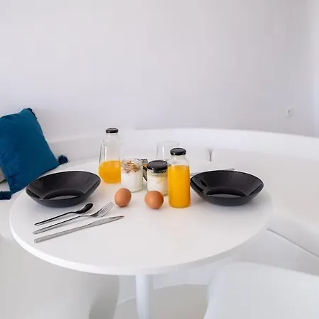 Akrotiri Hidden Gem * Akrotiri (Santorini)